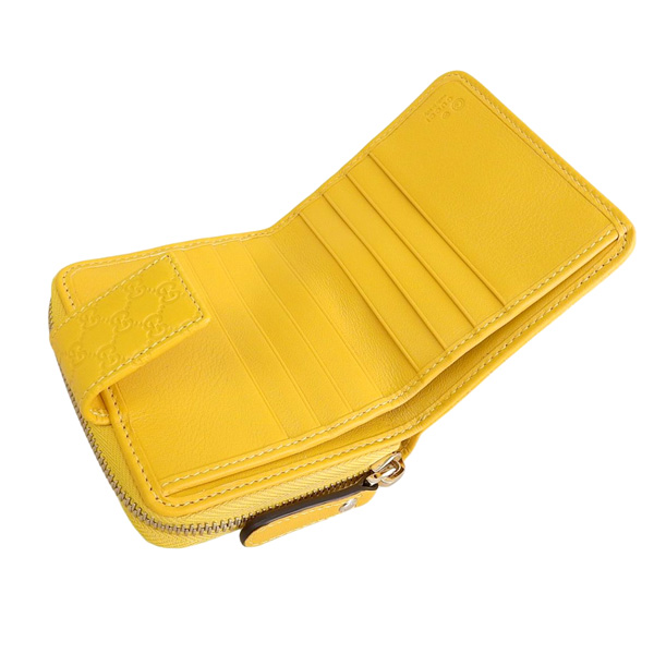 未使用 グッチ GUCCI 2つ折り財布 イエロー 中古・古着通販】GUCCI (グッチ) 2つ折り財布 イエロー サイズ:下記