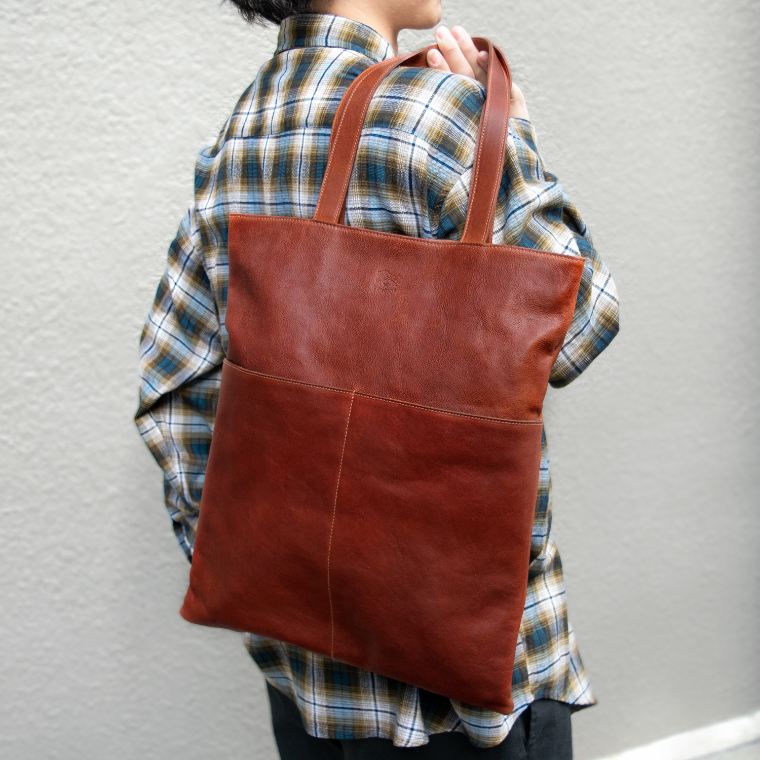 送料無料 イルビゾンテ トートバッグ BTO137 BW394 ミディアム ショルダー トート ハンドバッグ レザー ロゴ IL BISONTE IL BISONTE（イルビゾンテ） バッグ レディース トートバッグ レザー