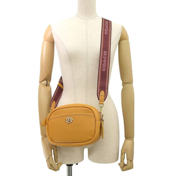COACH（コーチ） バッグ ショルダーバッグ バッグ レザー イエロー