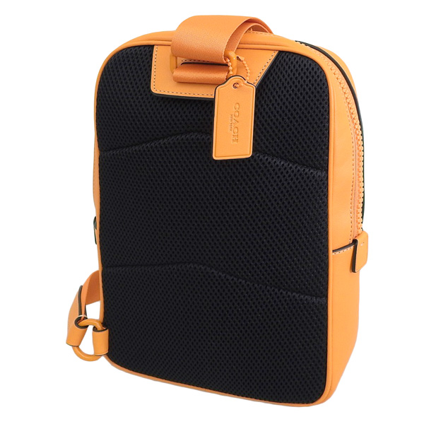 COACH チャールズ　ヴァーシティ　シグネチャー　ボディバッグ　オレンジ COACH チャールズ ヴァーシティ シグネチャー ボディバッグ オレンジ