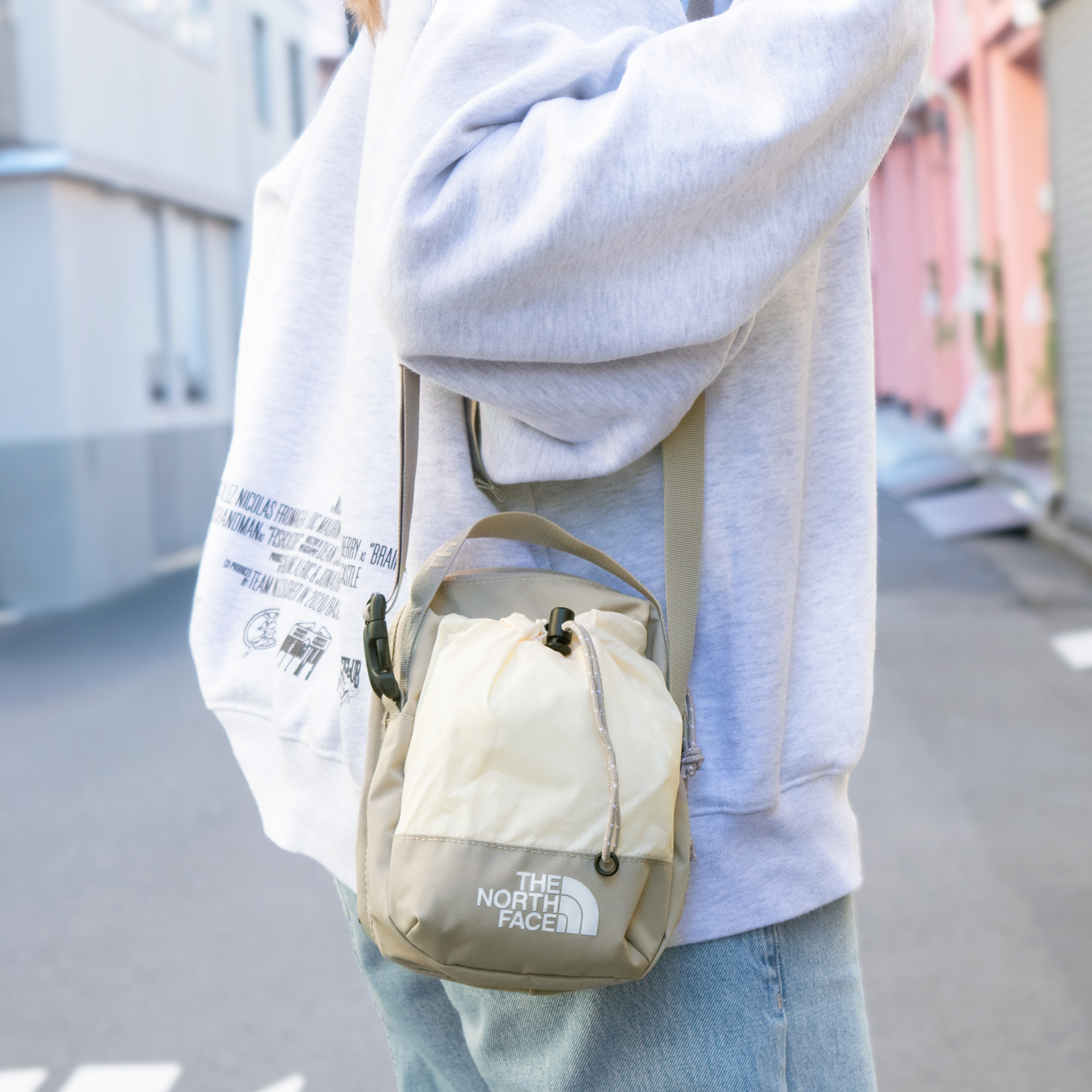 ノースフェイス クロスバッグ メンズ レディース ショルダーバッグ ライトベージュ BREEZE CROSS BAG NN2PP08B-LBE THE  NORTH FACE