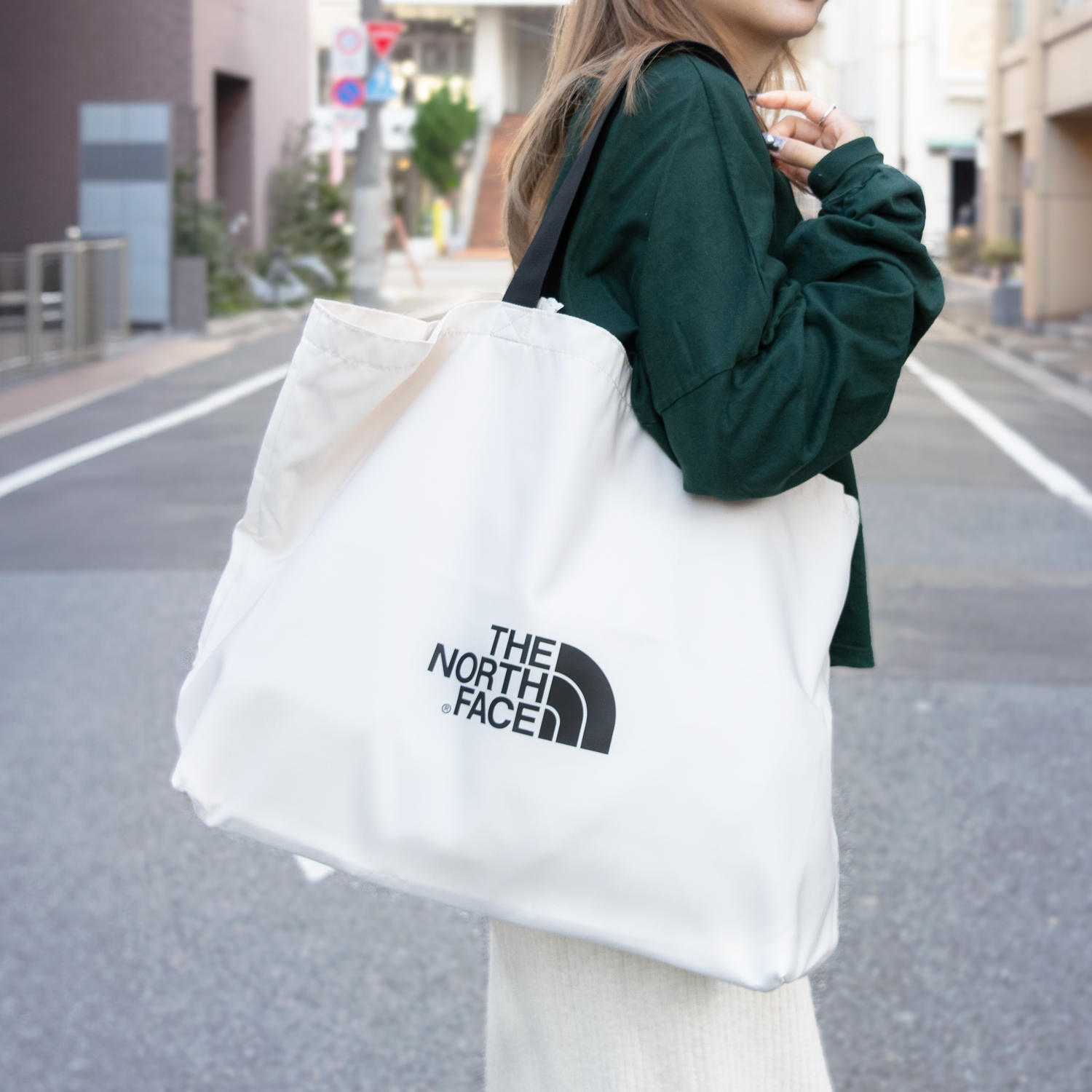 ノースフェイス バッグ メンズ レディース トートバッグ クリーム THE SHOPPER BAG II L NN2PP81B-CRE THE NORTH FACE A4対応｜riverall-men