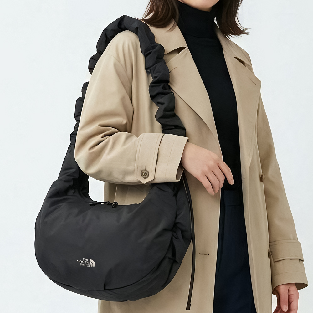 完売！ノースフェイス　レディース　ボディバッグ　ショルダーバッグ　BLK THE NORTH FACE（ザ ノースフェイス） バッグ メンズ レディース