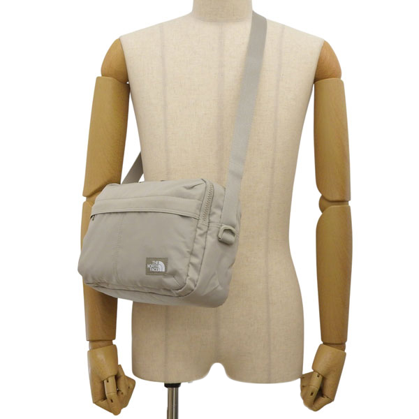 【美品】THE NORTH FACE ショルダーバッグ グレージュノースフェイス THE NORTH FACE（ザ ノースフェイス） バッグ メンズ レディース
