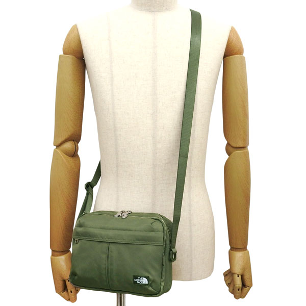 新品　THE NORTH FACE バッグ　カーキ ザ・ノース・フェイス THE NORTH FACE バッグ （カーキ