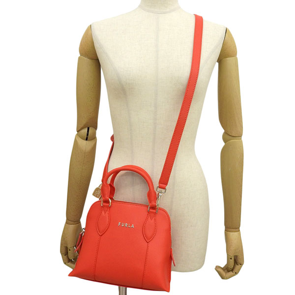 未使用品FURLA ヴィットリア ドーム S ショルダーバッグ　現行ロゴ FURLA（フルラ） FURLA VITTORIA DOME バッグ ショルダーバッグ