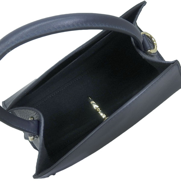 【美品✨】FURLA ジェネシー 2way ショルダーバッグ L ネイビー 美品✨】FURLA ジェネシー 2way ショルダーバッグ L ネイビー 美品