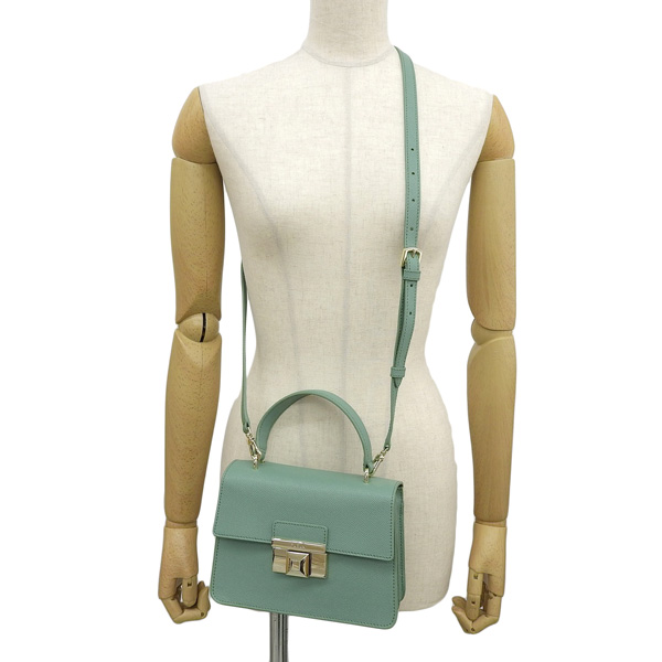 き*ん様 FURLA グリーンレザー ショルダーバッグ wb00939bx0306tim00.jpg