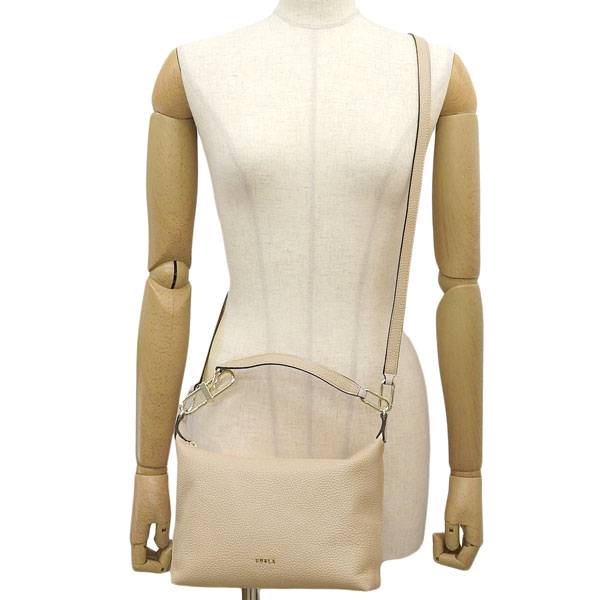 FURLA ベージュ ボディバッグ　ウエストバッグ　2way FURLA（フルラ） バッグ レディース ハンドバッグ 2way 斜めがけ