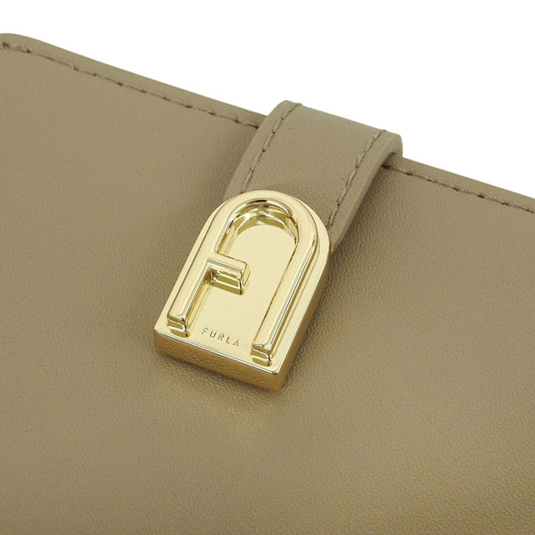 新品 未使用 FURLA ベージュ 二つ折り財布 FURLA（フルラ） 財布 レディース 2つ折り 折財布 コンパクト