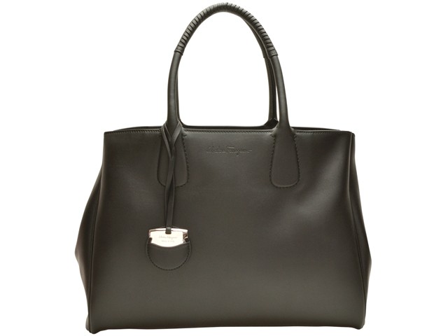 サルヴァトーレフェラガモ バッグ Salvatore Ferragamo ショルダー ...
