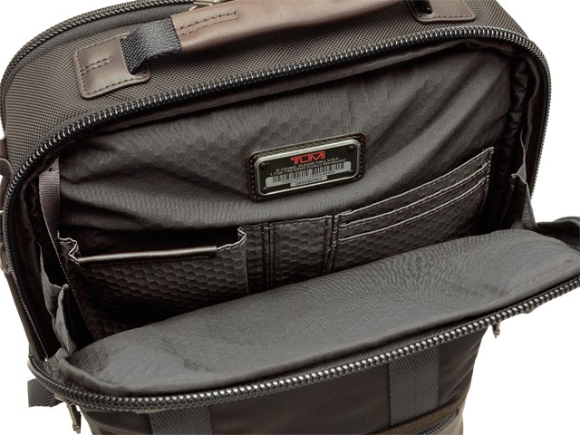 【ストアポイント5％還元】トゥミ バッグ TUMI リュックサック