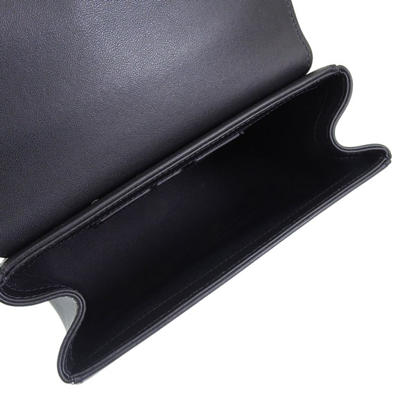 ヴィヴィアンウエストウッド バッグ レディース ショルダーバッグ レザー ブラック LINDA CROSSBODY 43040069L001QN401 VIVIENNE WESTWOODの画像