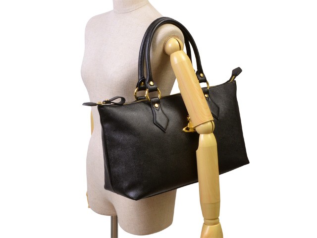 Vivienne Westwood（ヴィヴィアンウエストウッド） バッグ ショルダー