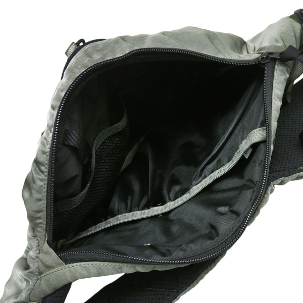 C.P. COMPANY（シーピーカンパニー） バッグ メンズ レディース