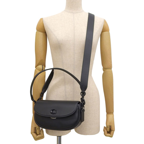 COACH レザー ショルダーバッグ ブラック　コーチ　ミニバッグ　美品 COACH（コーチ） バッグ レディース ショルダーバッグ レザー ブラック
