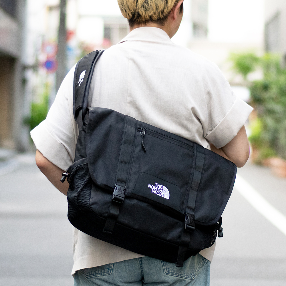 美品 ノースフェイス メッセンジャーバッグ ショルダーバッグ 黒 ブラック THE NORTH FACE ショルダーバッグ 「THE FACE/ザノースフェイス