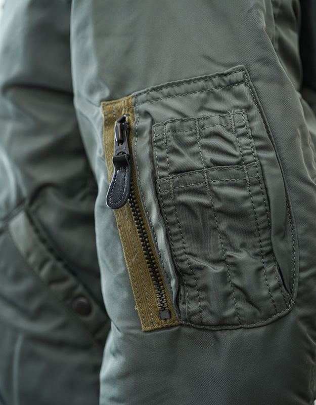 【希少】美品 AVIREX フライトジャケット size 2XL MA-1 AVIREX（アヴィレックス） ジャケット MA-1 アビレックス アウター