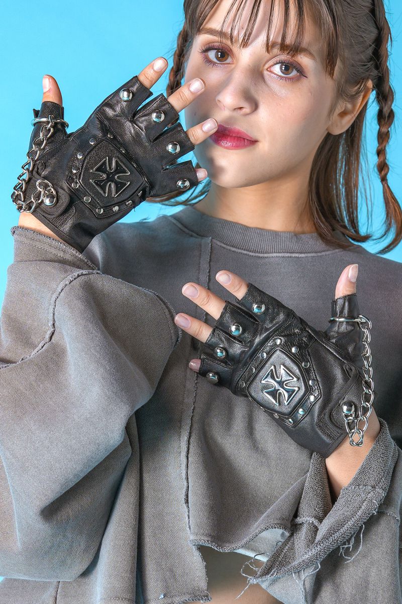 an meets zakka ロッキン装飾指抜きレザーグローブ : ankoROCK - 通販
