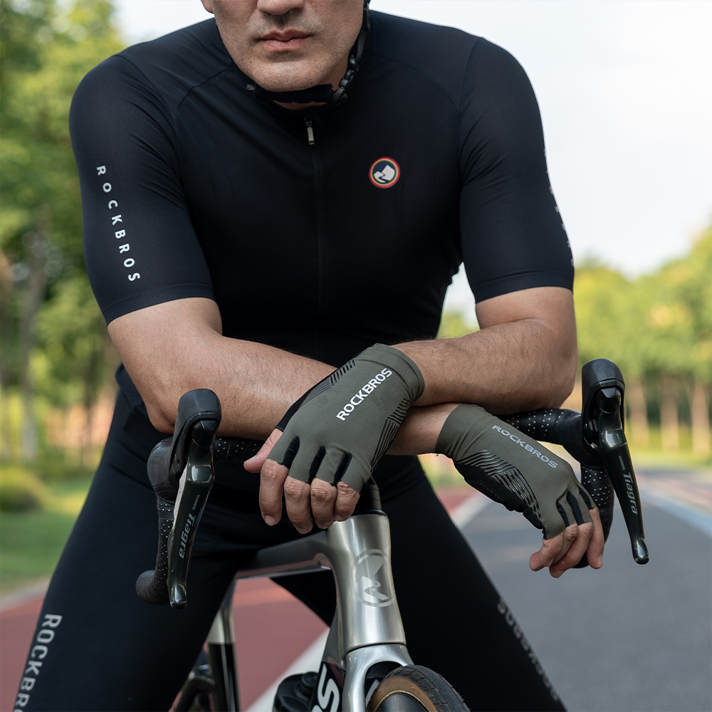 春夏秋グローブ