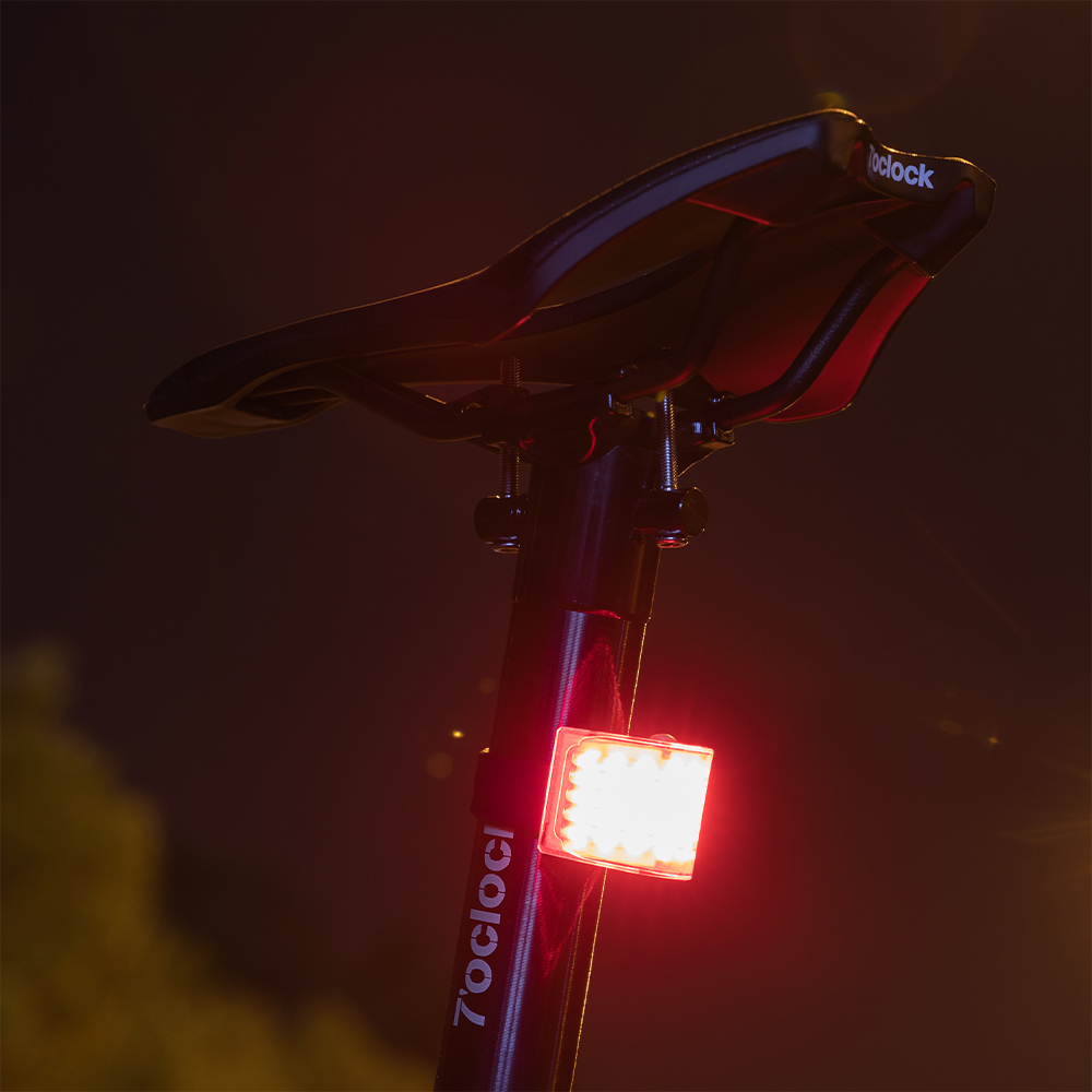 自転車 テールライト リア 後ろ LED 赤 ワイド 広角 USB充電 シート