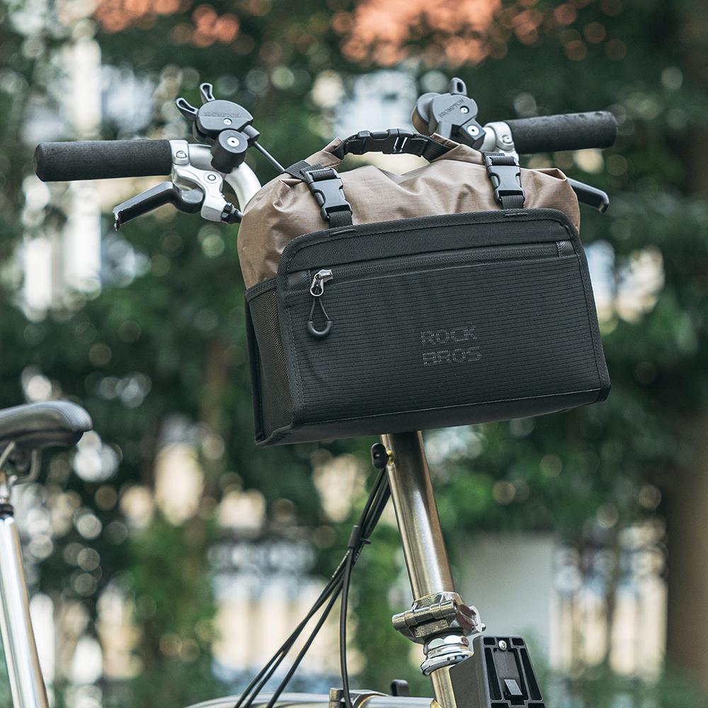 フロントバッグ