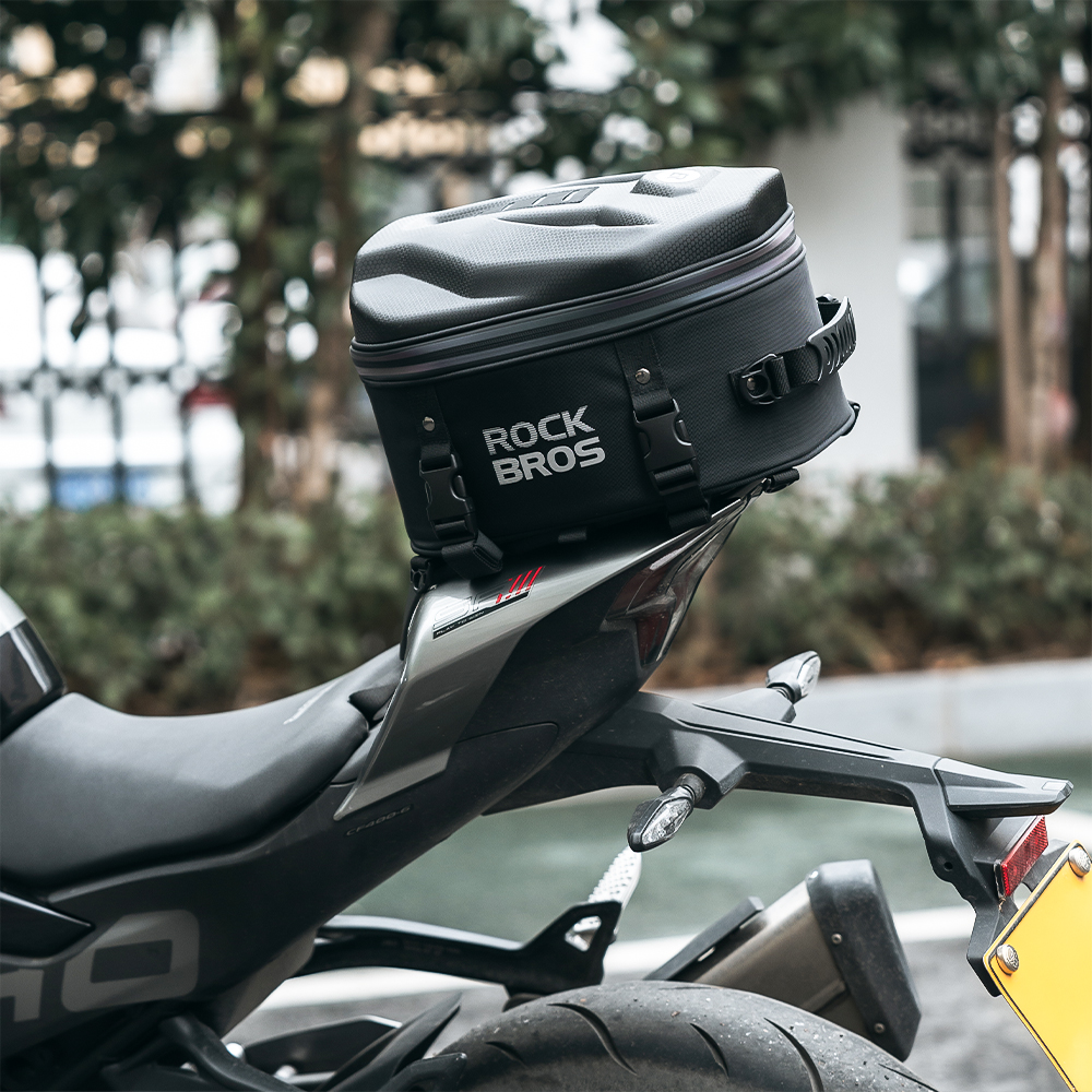 バイクバッグ