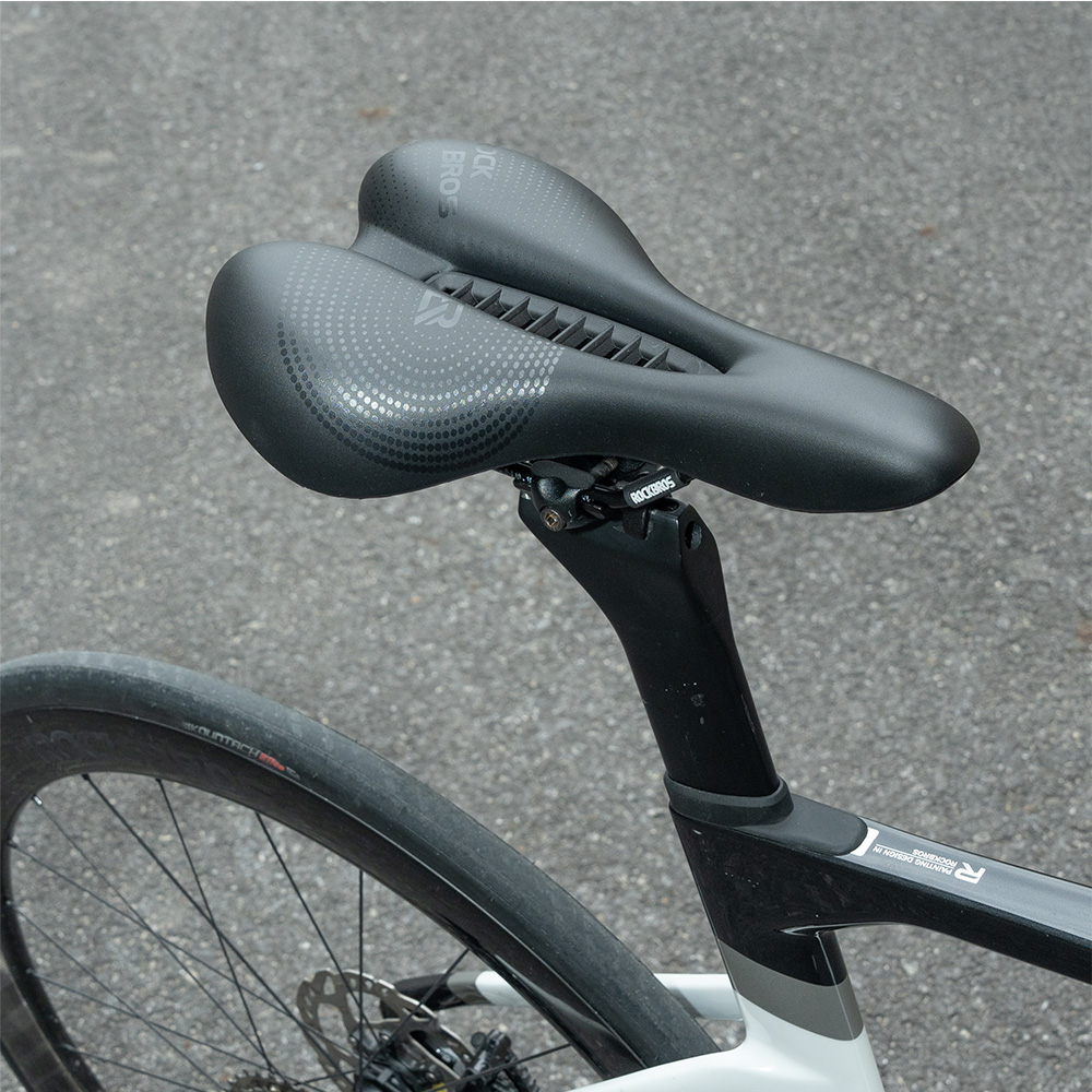 ROCKBROS 自転車 サドル 痛くない クッション 衝撃吸収 中空構造 撥水