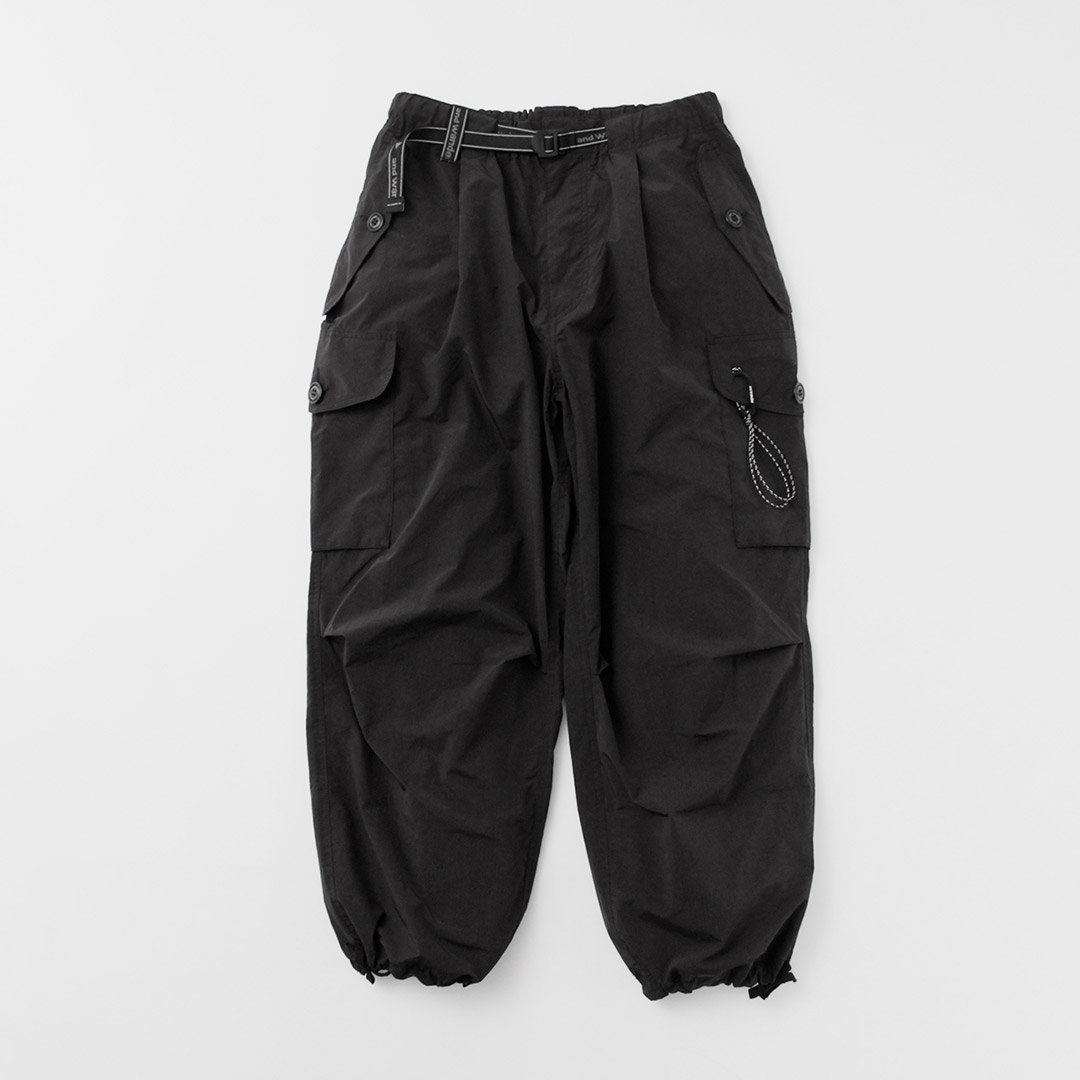 and wander (アンドワンダー) oversized cargo pants / オーバー