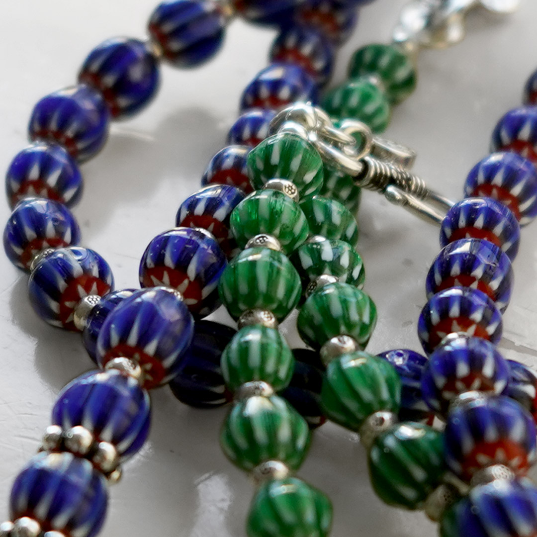 ROCOCO（ロココ） phaduA（パ・ドゥア） シェブロン グラス ビーズ