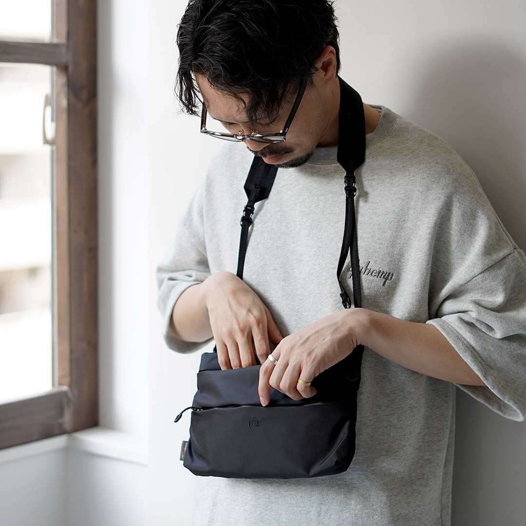 【出回りなし】キズ　サコッシュ F/CE.（エフシーイー） サコッシュ リサイクルコーデュラナイロン