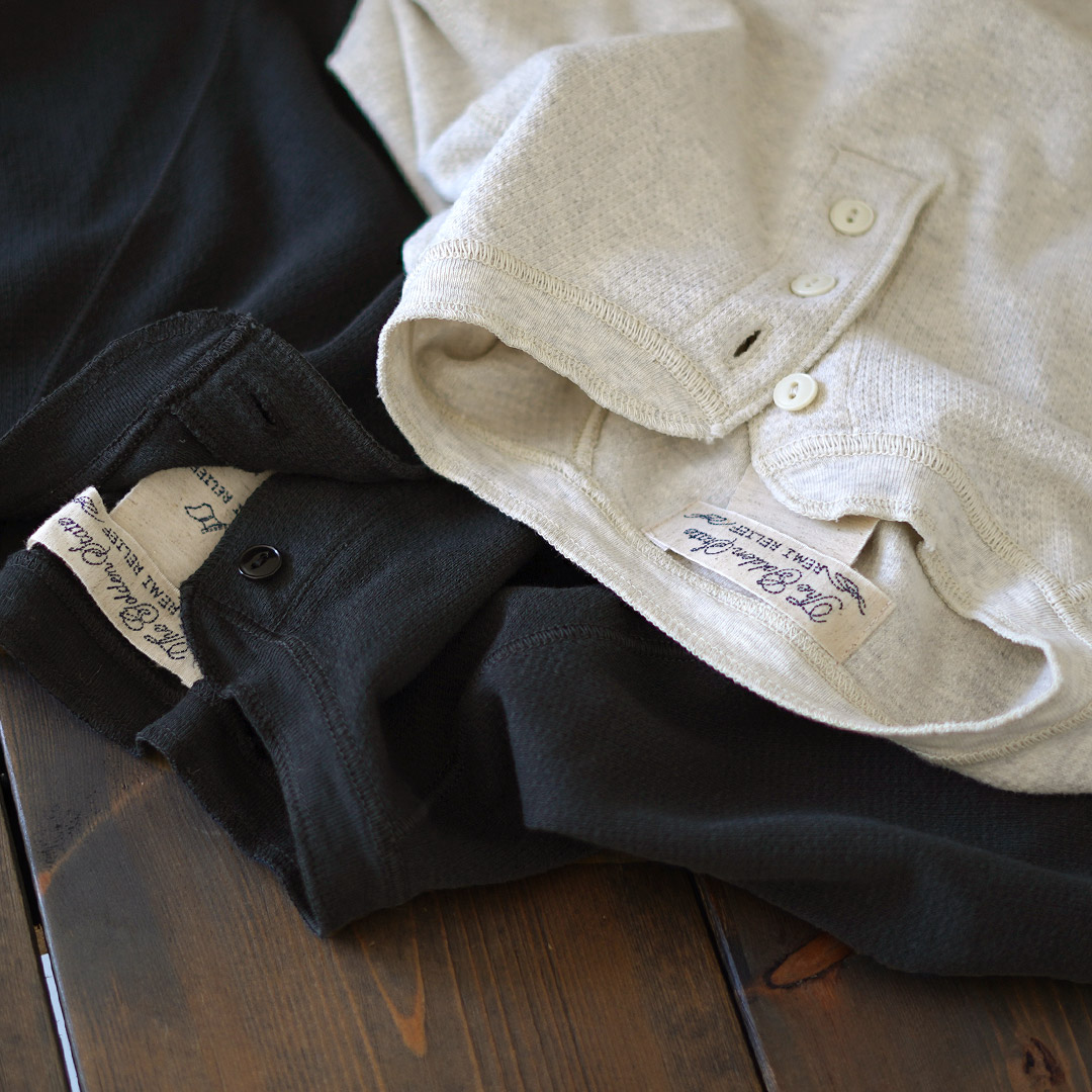 REMI RELIEF（レミ レリーフ） Wタック ヘンリーネック ショート