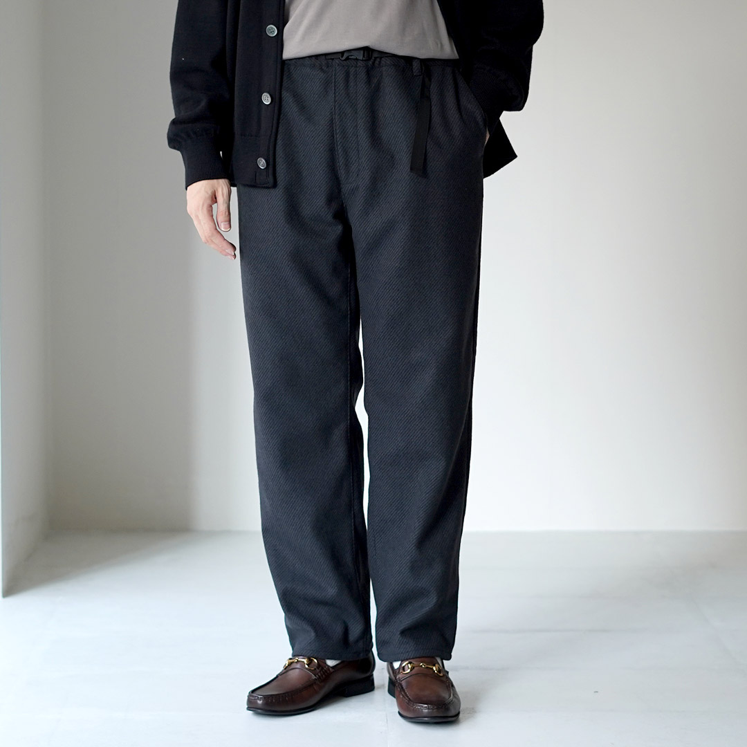 FUJITO（フジト） リサイクルウールツイル ナウン ベルトレスパンツ / メンズ ボトムス イージーパンツ ウエストゴム 総ゴム | FUJITO | 01