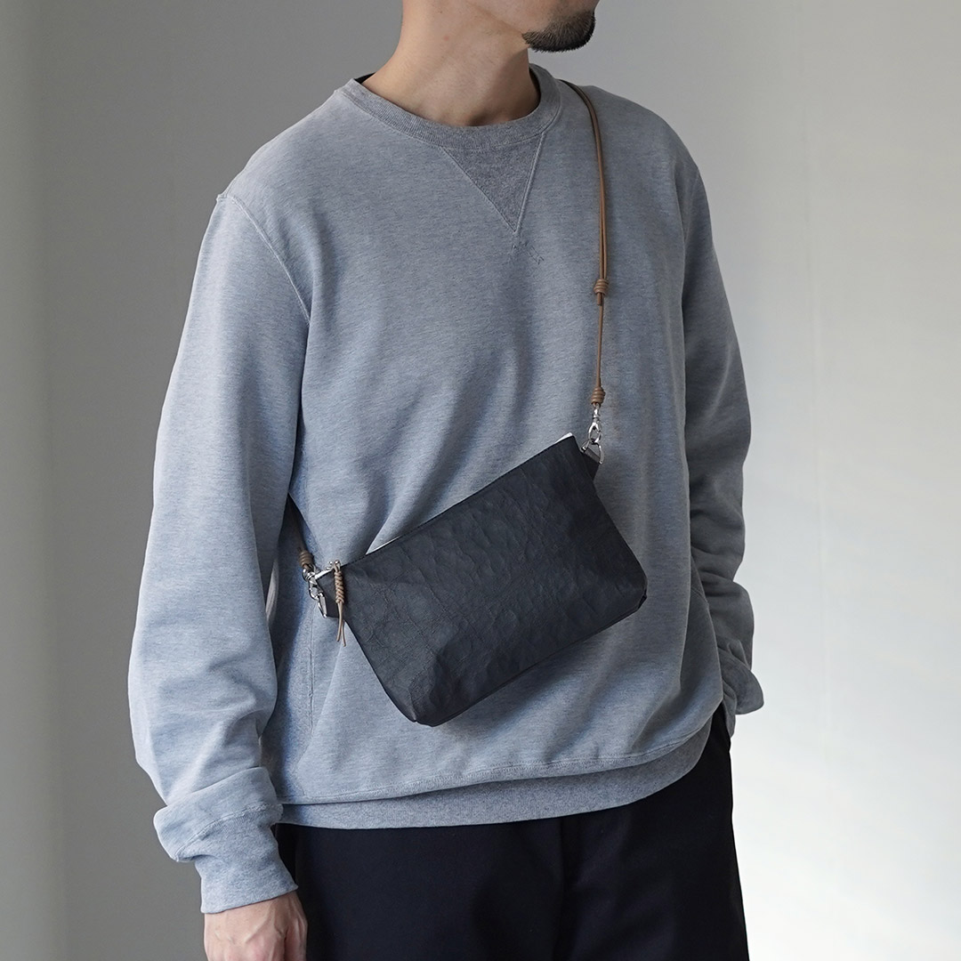 SENTI（センティ） ダイニーマレザー 2way サコッシュ / メンズ バッグ レザー 革 Dyneema Leather 2WAY SACOCHE | SENTI | 01