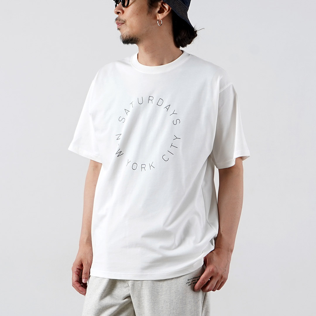 SATURDAYS NYC（サタデーズ ニューヨークシティ） サーキュラー サタデーズ ロゴ Tシャツ / 半袖 メンズ |  | 01