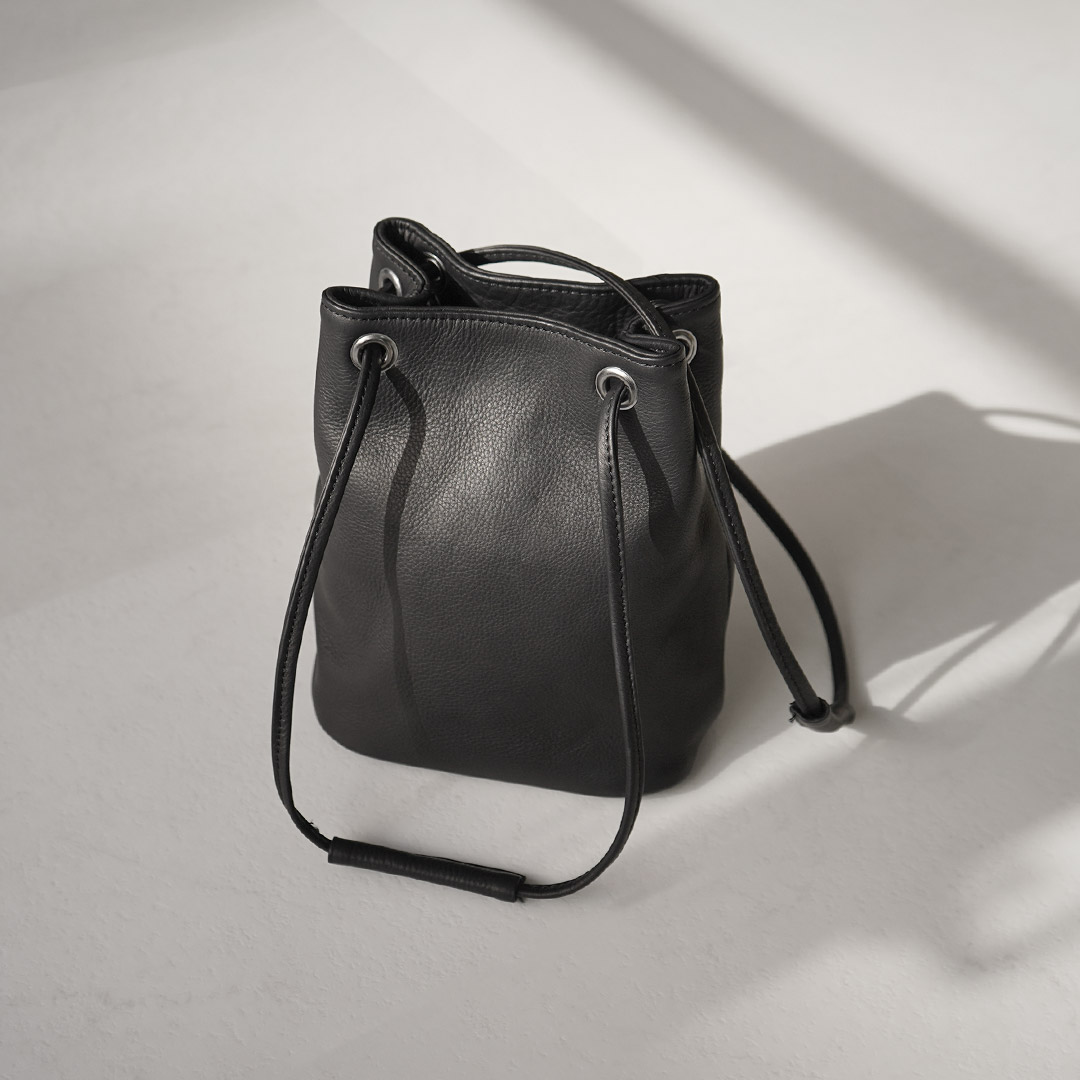 MR.OLIVE（ミスターオリーブ） 2way スモール シリンダー バッグ インパーマレザー / メンズ バッグ 撥水 日本製 ショルダー |  | 01