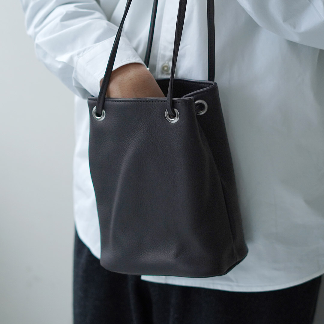 ミスターオリーブ　レザーバッグ　黒　ミニバッグ MR.OLIVE（ミスターオリーブ） 2way スモール シリンダー バッグ イン