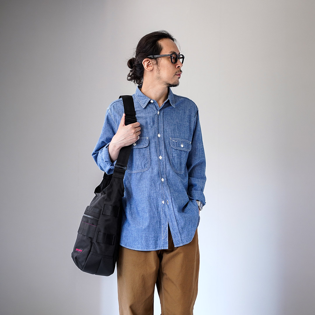 美品✨ブリーフィング ショルダーバッグ デイトリッパー 人気モデル A4可能 BRIEFING（ブリーフィング） デイトリッパー L ショルダーバック