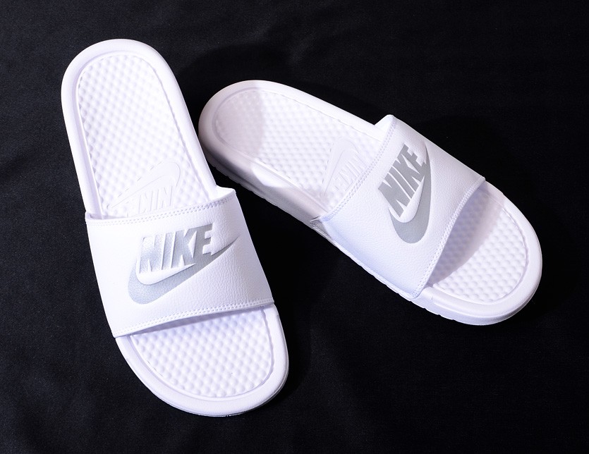 NIKE ナイキ サンダル メンズ レディース ユニセックス BENASSI JDI PRINT ベナッシ シャワーサンダル スポーツサンダル  リンクコーデ プール 軽量 343880-107 :343880-107:RODEO BROS - 通販 - Yahoo!ショッピング