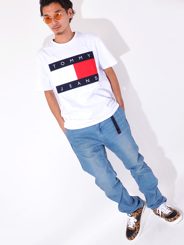 TOMMY JEANS HILFIGER トミー ヒルフィガー ジーンズ Tシャツ