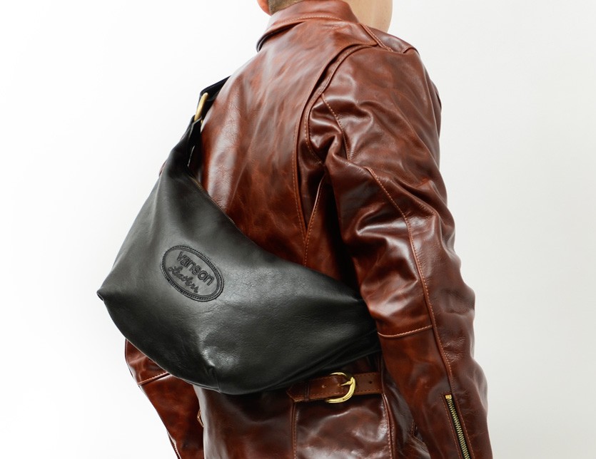 VANSON バンソン バッグ ショルダーバッグ バナナバッグ 本革