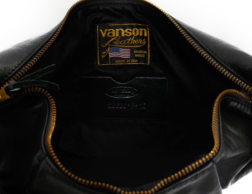 Vanson ボーン バッグMADE in USA VANSON × MASTERMIND WORLD BONE FUNNY PACK CUSTOM マスター