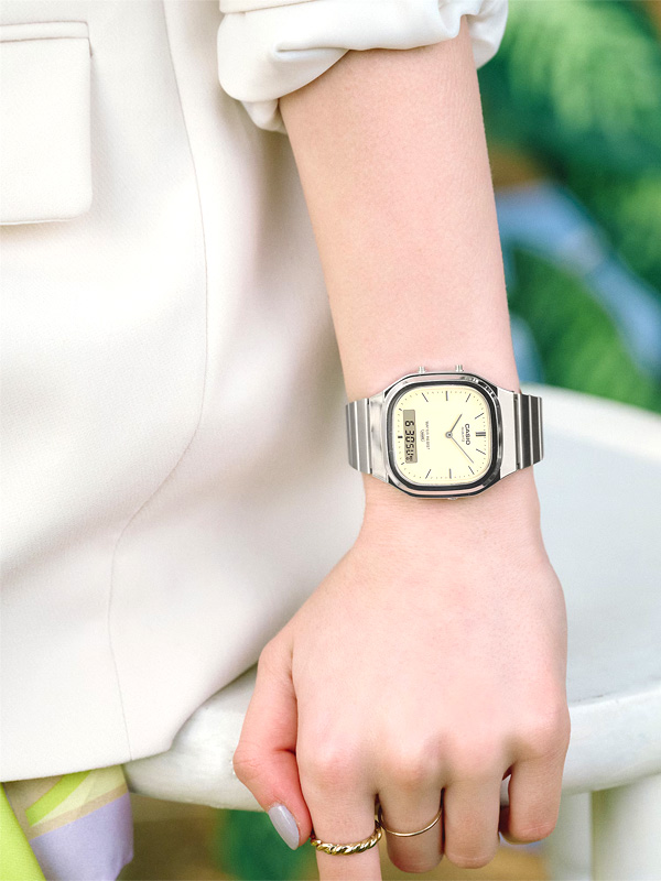 CASIO デジタル腕時計 アナログ AQ-240E-3AJF レトロ AQ-240E-3AJF | CASIO