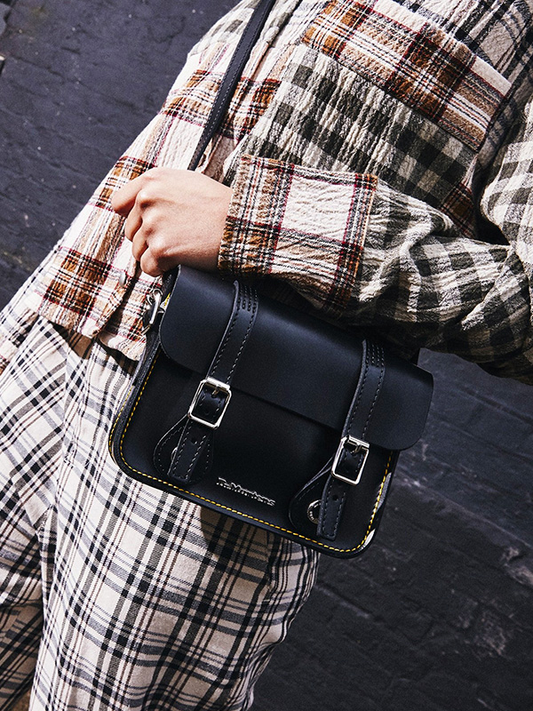 【gd】Dr.Martens ドクターマーチン ショルダーバッグ Dr.Martens（ドクターマーチン） バッグ ショルダーバッグ 斜め掛け