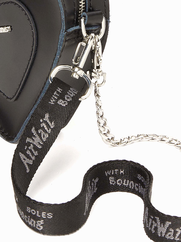 Dr.Martens（ドクターマーチン） バッグ ショルダーバッグ レディース