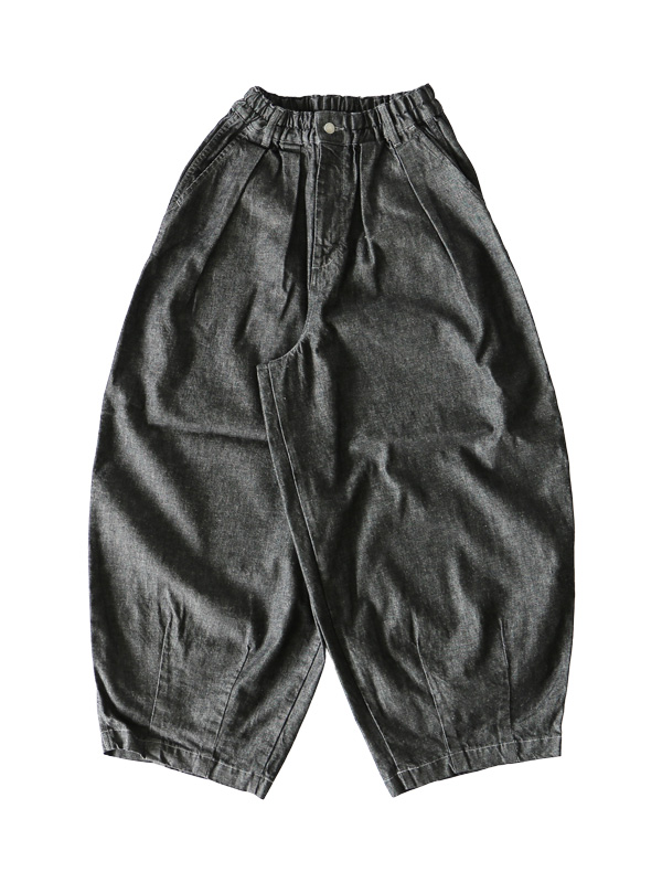 HARVESTY（ハーベスティ） ブラック デニム サーカスパンツ レディース