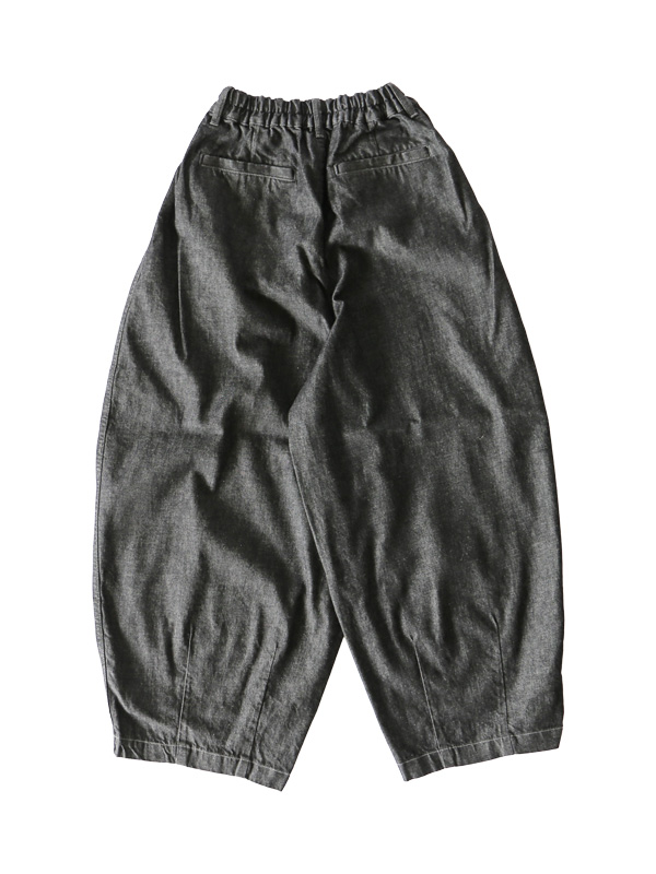 HARVESTY ハーベスティ ブラック デニム サーカスパンツ レディース メンズ タック ダーツ BLACK DENIM A12410-19の画像