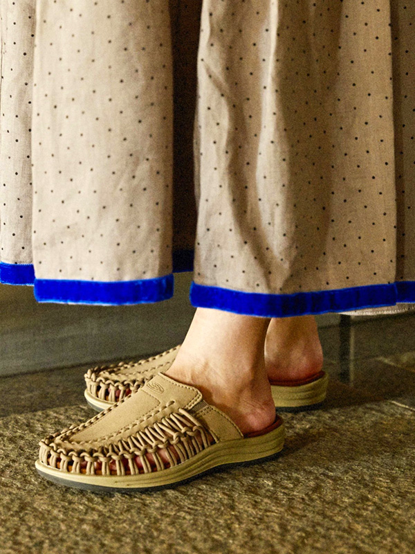 美品　KEEN キーン　ユニーク2 スライド　サンダル 26cm US8 KEEN キーン UNEEK 2 SLIDE ユニーク ツー スライド メンズ