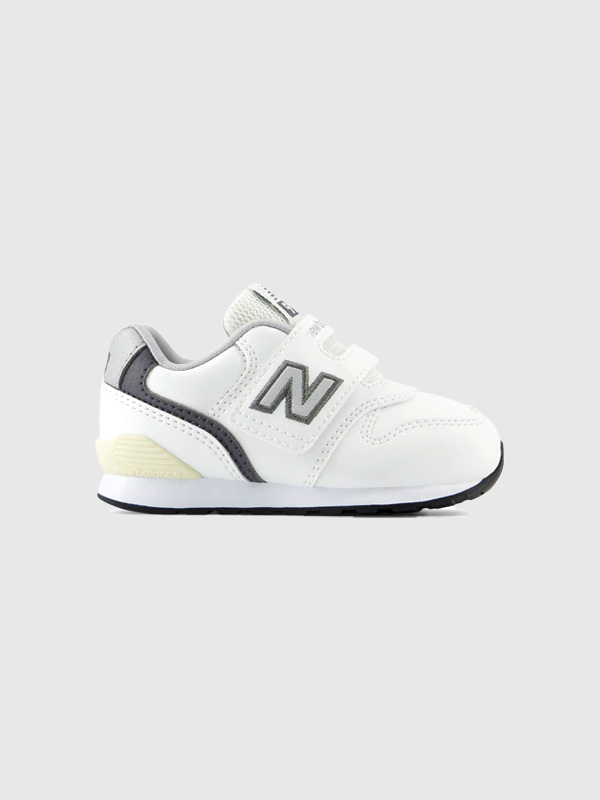 New Balance ニューバランス スニーカー キッズ 子供 マジックテープ 男の子 女の子 黒 白 IZ996 BE3 BF3