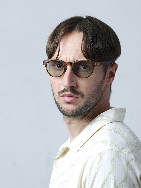 TYMER（タイマー） ELIOT サングラス 調光 ブランド 流行 UVカット